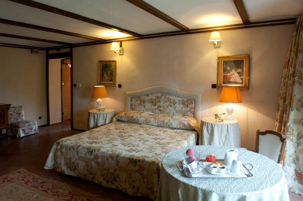 Relais Del Castello Di Oviglio Hotel Ngoại thất bức ảnh
